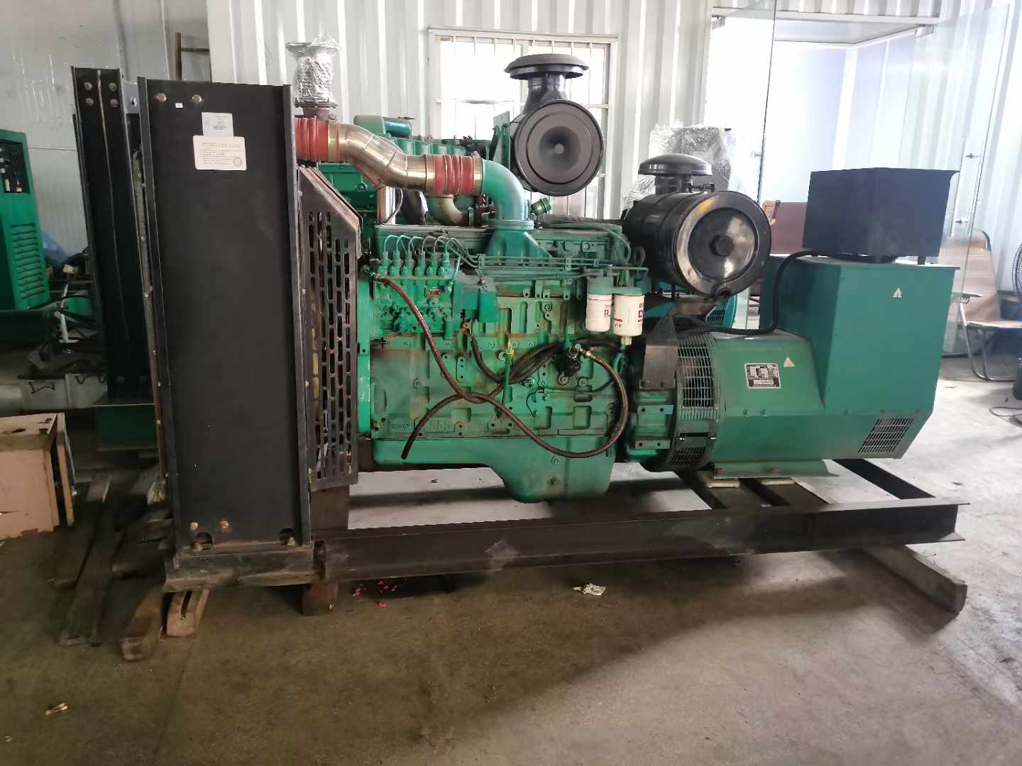 象山发电机租赁如何确定电缆的承载电流是否在安全范围内？